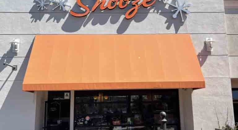 Snooze front door