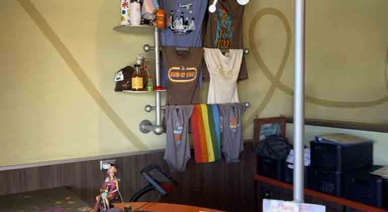 Snooze hostess desk