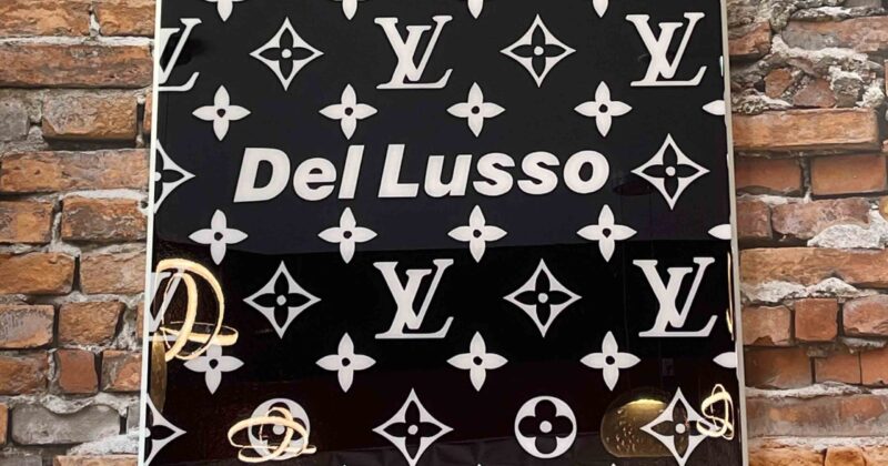Del Lusso Pizza Louis Vitton