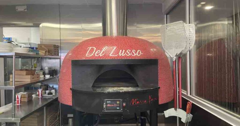 Del Lusso Pizza oven