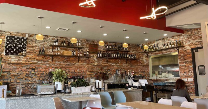 Del Lusso Pizza seating