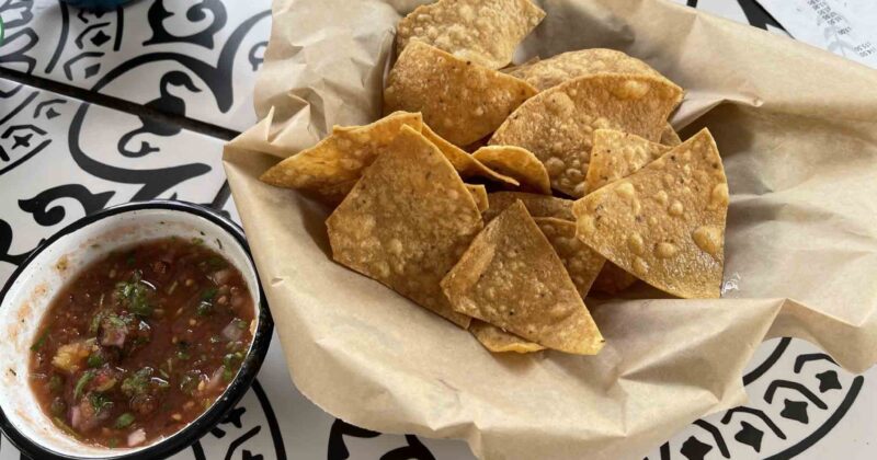 Four Tunas Fish & Bar chips