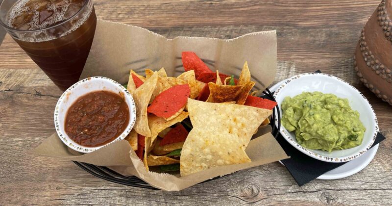 La Cocina Mesa chips and guac