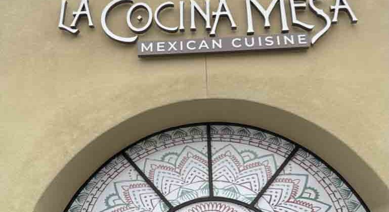 La Cocina Mesa sign La Cocina Mesa sign