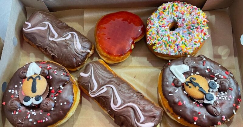 6 Donuts